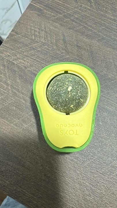 Catnip Filled Mint Avocado Toy Ball for Cats