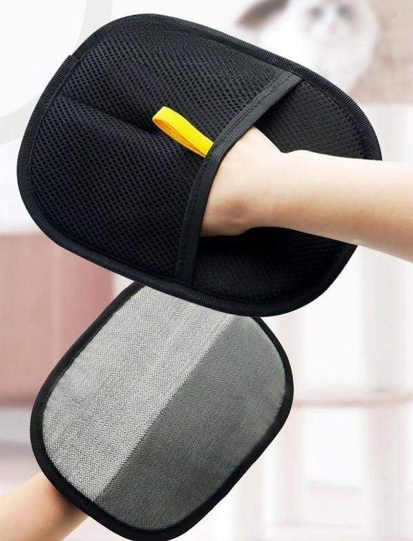 Pet Hair Removal Gloves – Clean, Massage & De-Shed Fast